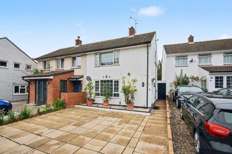 Manston Drive, Bracknell, RG12
