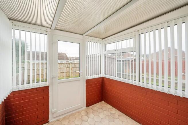 3 bed Semi-Detached Bungalow for sale Image 12