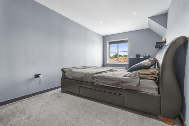 2 bed Apartment for sale Image 8