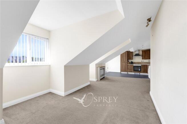 2 bed Flat to rent Image 5