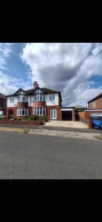 Front 18 Middlehurst.jpg