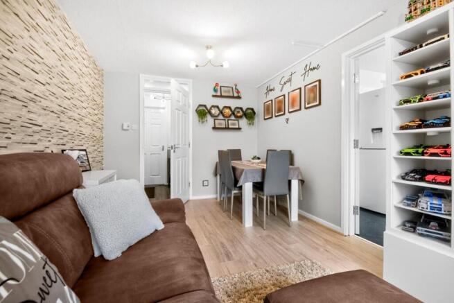 1 bed Flat for sale Image 6