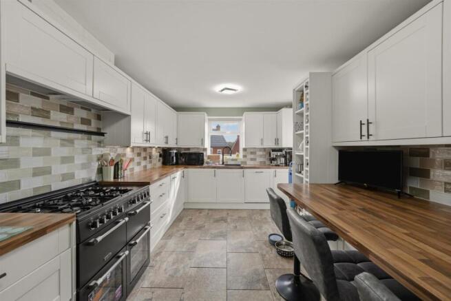 13 Ffordd Bevan-13.jpg