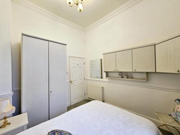 2 bed Flat for sale Image 12