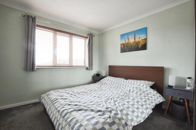 2 bed Semi-Detached for sale Image 8