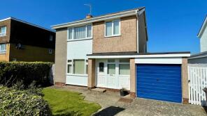 Ashlea, Clarence Drive, Craig Y Don, Llandudno LL30 1TR