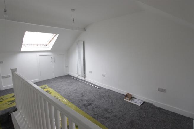1 bed Duplex to rent Image 5