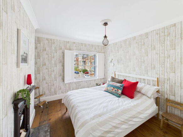4 bed Town House for sale Image 10