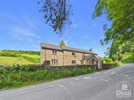 Green Gables, Stowe Road, Mork, Lydney GL15 6QH