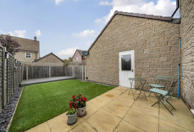 1369583-7-68f0b32...