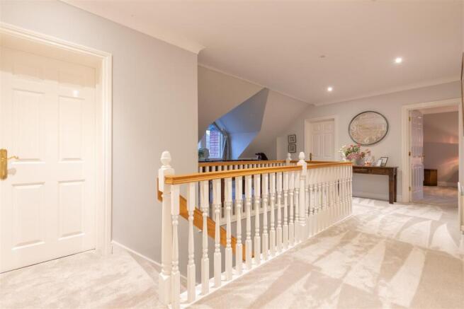 Pirbright House-15.jpg