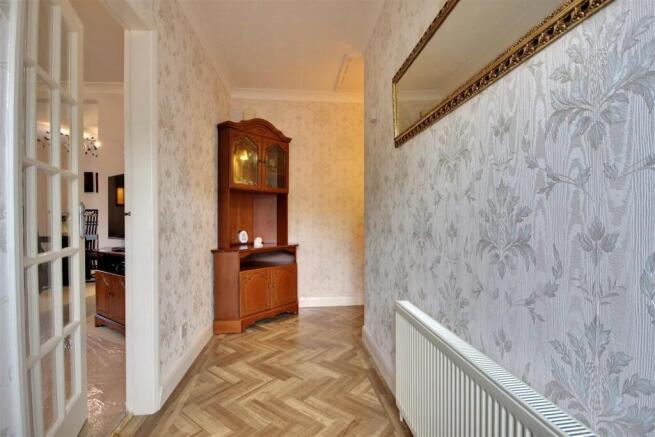 3 bed Detached Bungalow for sale Image 7