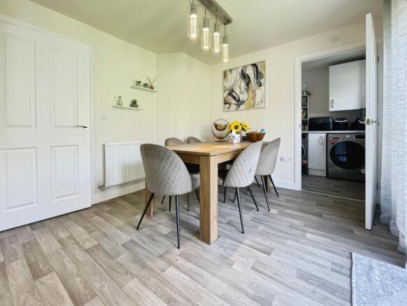 4 bed Detached for sale Image 6