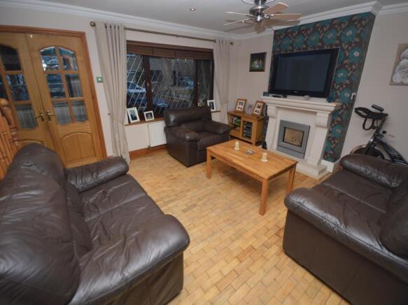 Lounge / Dining Room