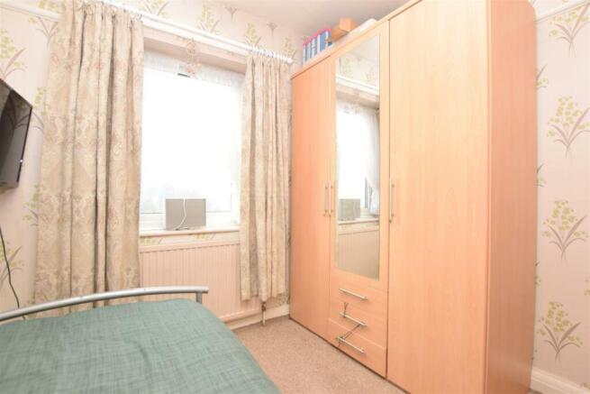 Bedroom 3 V2.JPG