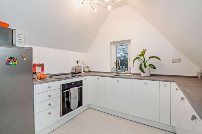 23 The Goffs, Eastbourne, BN21 photo 4
