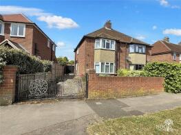 52, Valley Road, Newbury RG14 6ER