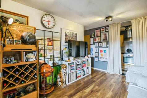 215 Selhurst Road, London, SE25