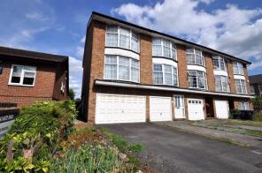 4, St James Close, New Malden KT3 6DU