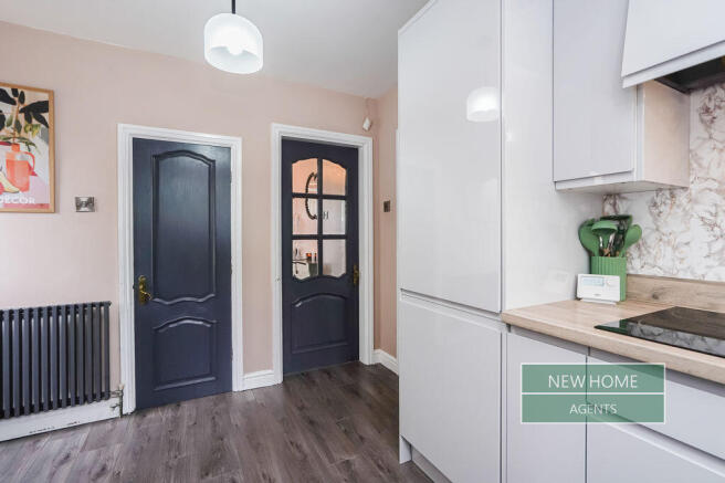 3 bed Semi-Detached for sale Image 8