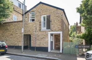 Flat 2, 126, St Johns Hill, London SW11 1SL