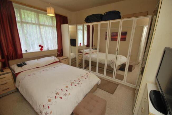 2 Woodford Close - B