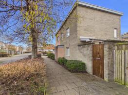 16, July Courtyard, Summers Pass, Redheugh, Gateshead NE8 2DX