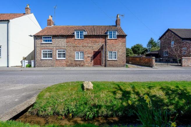 3 bed House for sale Image 12