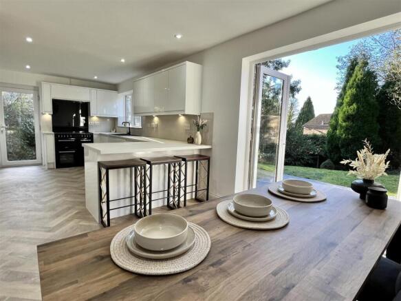 Kitchen/Dining Room