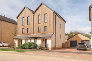 72, Clover Way, Bristol BS34 8AZ