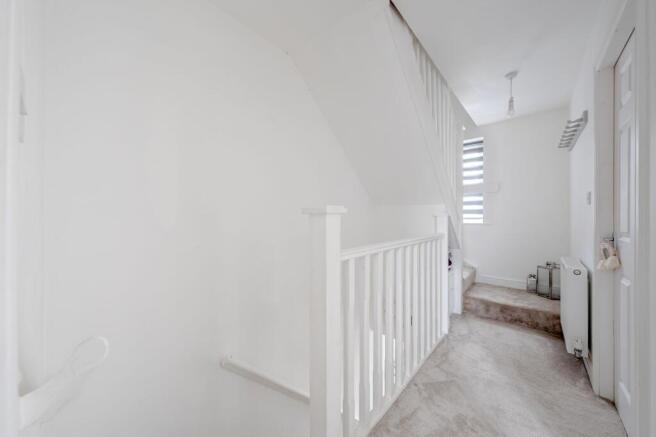 3 bed Terraced for sale Image 12