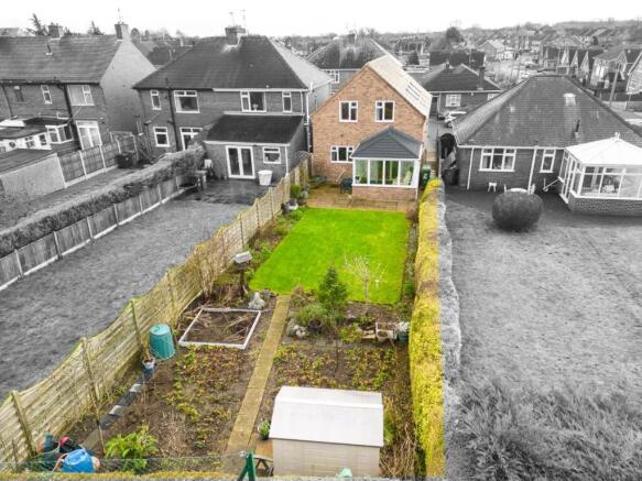 REAR GARDEN 03.jpg