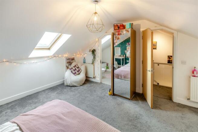 8577228-interior31.jpg