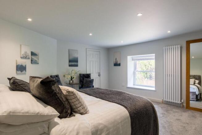3 bed Semi-Detached for sale Image 7