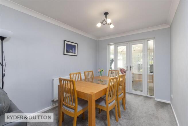 4 bed Detached for sale Image 8