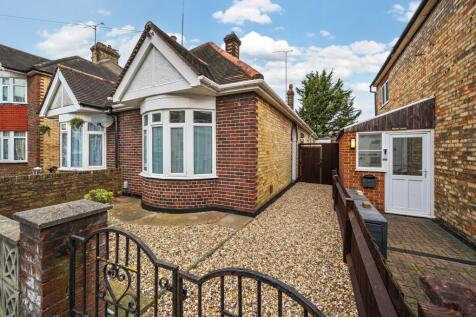 Carlton Avenue, Gillingham, ME7