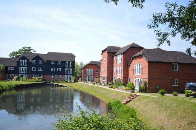 Millpond Apartment t