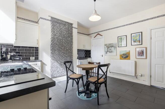 2 bed Terraced for sale Image 5