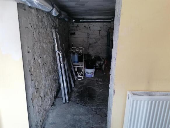 BASEMENT/UTILITY AREA