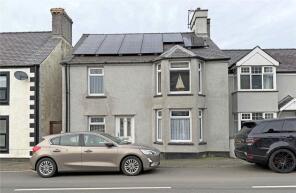 24 Berwyn, High Street, Llannerch-y-medd LL71 8EA
