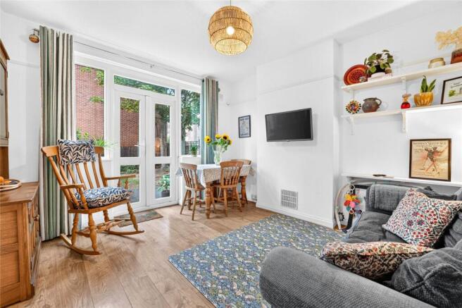 Stirling Road, Walthamstow, London, E17 photo 4
