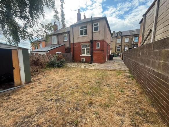 2 bed House to rent Image 9