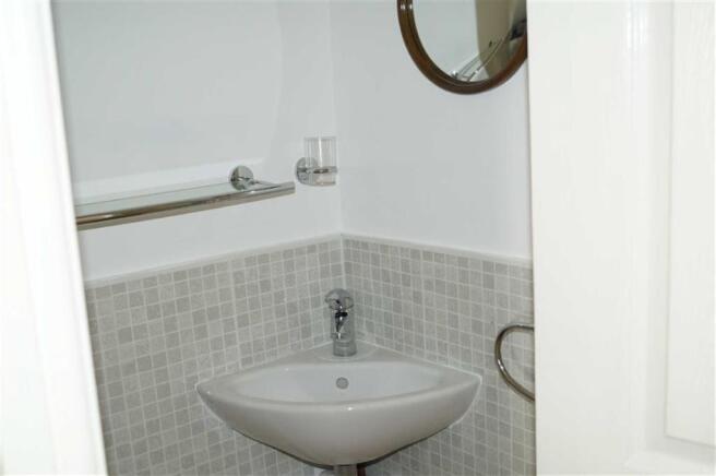CLOAKROOM /WC