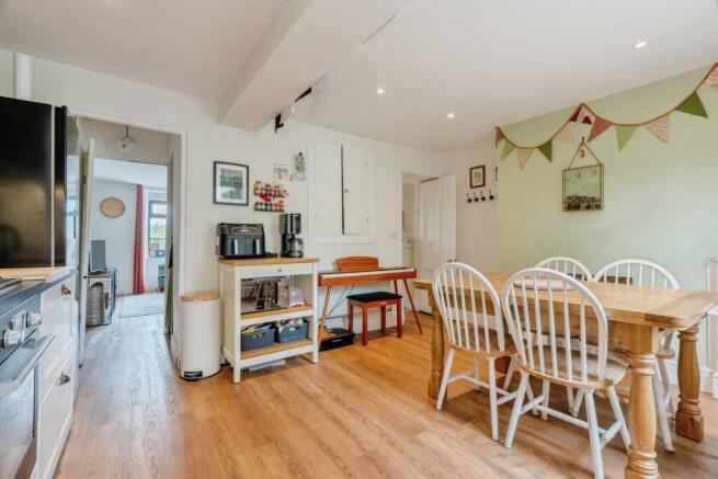 2 bed Terraced for sale Image 6
