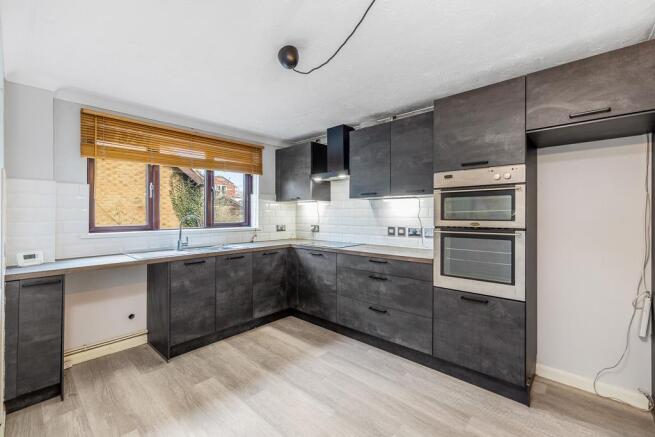 22c Hawthorn Bank (Spalding)-10.jpg