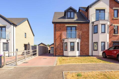 Greenland Square, Skegness, PE25