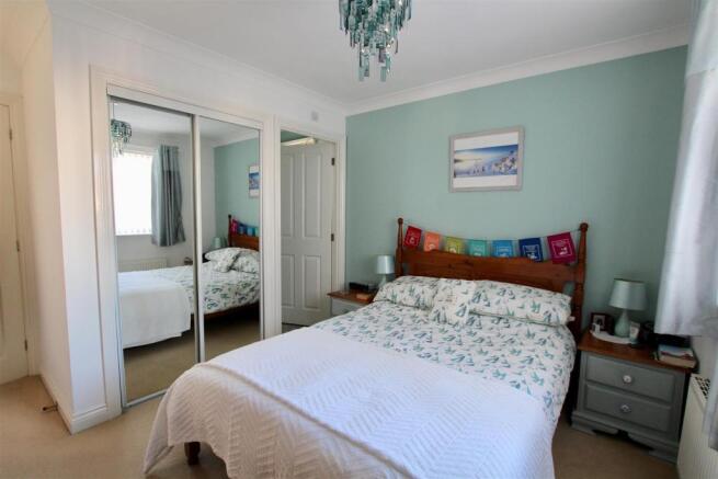 Bedroom 1.jpg