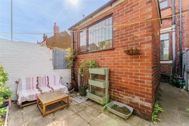 2 bed Terraced for sale Image 2