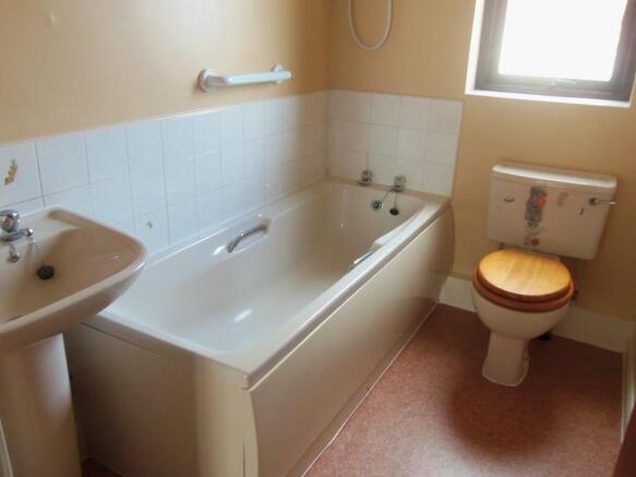 Photo 9