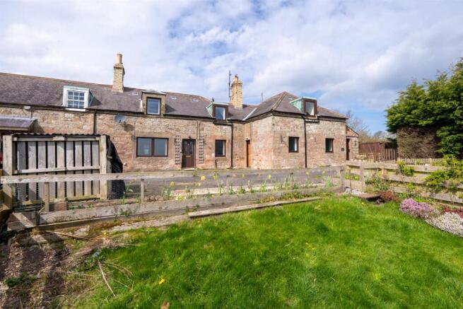 2_maines_cottages_externals-8.jpg